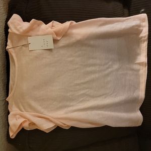 Super cute never worn tee